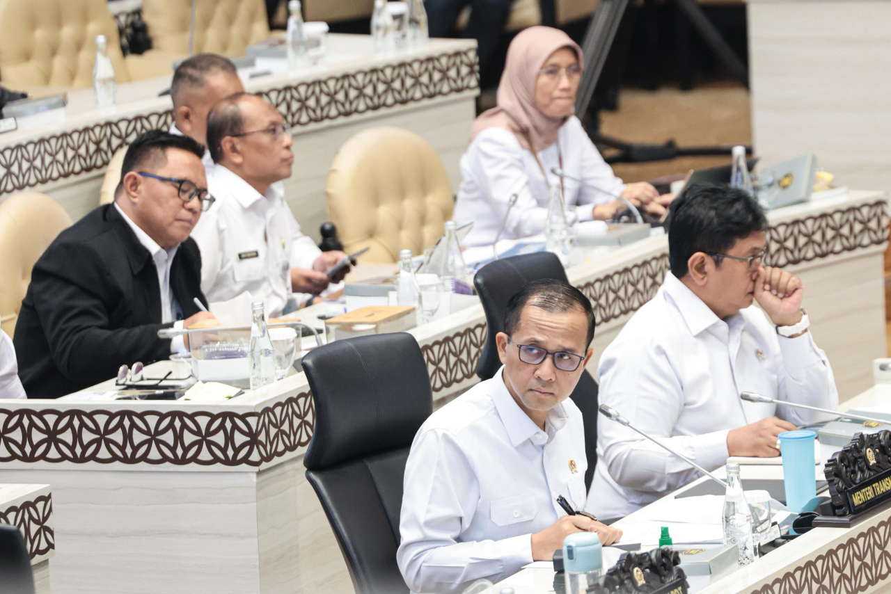 Rapat Kerja Dengan DPR, Wamen Viva Yoga: Komisi V Dukung Penguatan dan Pengembangan Kawasan Transmigrasi