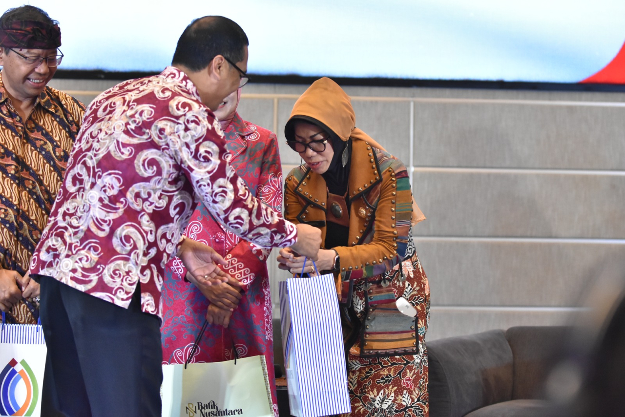 Sekda Sidoarjo Fenny Apridawati Raih Juara 1 Nasional ADLG Awards 2025