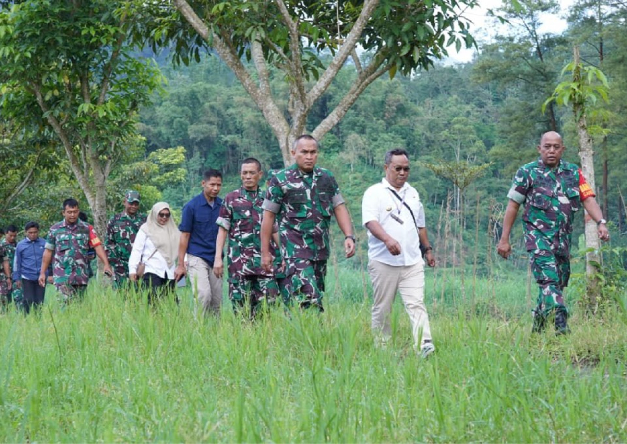 Kasdim 0808/Blitar Dampingi Danrem 081/DSJ, Tinjau Lokasi TMMD Ke 127 TA. 2026 di Kab Blitar