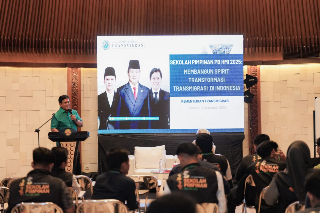 Di Sekolah Pimpinan HMI, Wamen Viva Yoga Sosialisasikan Tujuan Transmigrasi