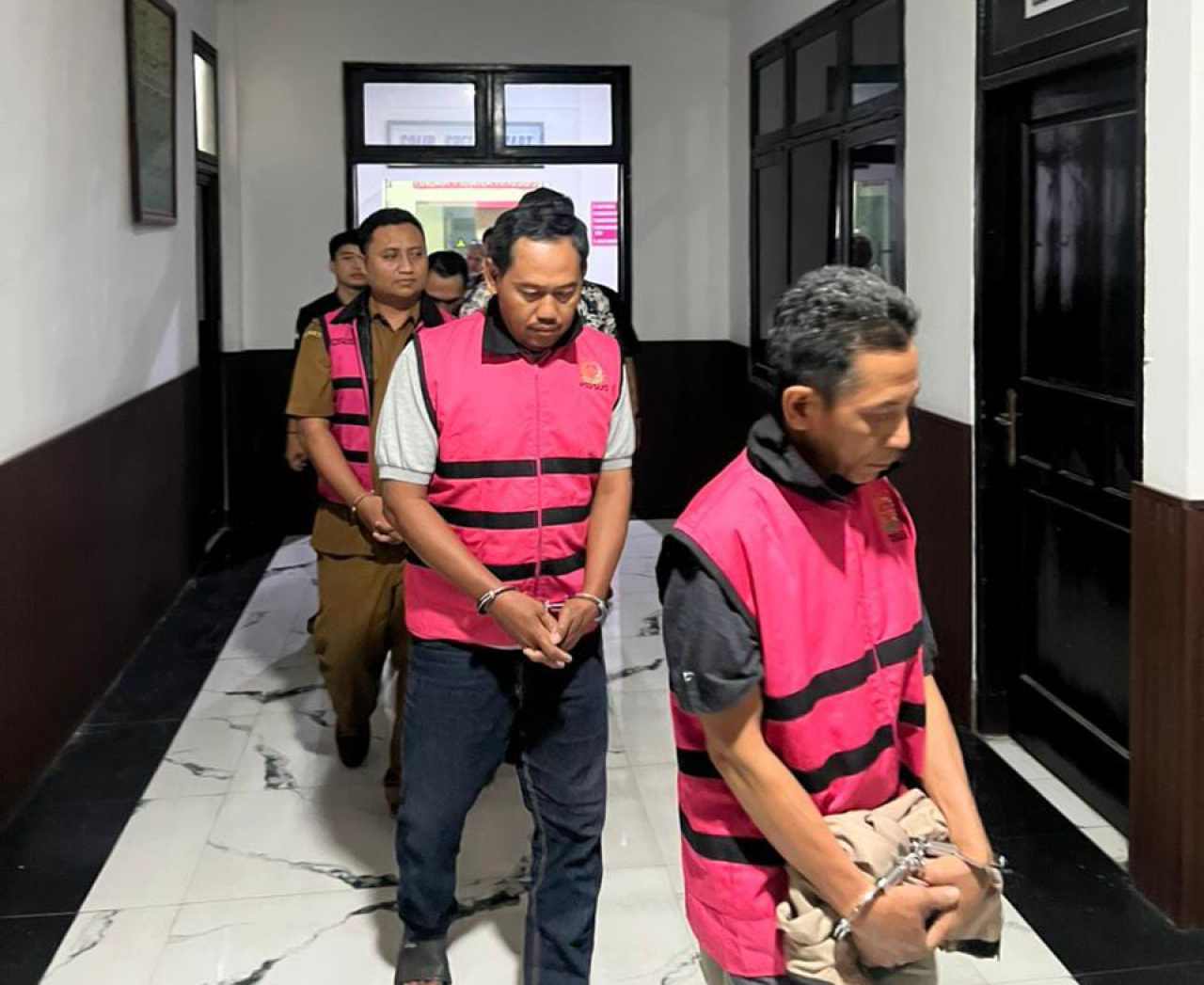 Kejari Sidoarjo Bongkar Korupsi Desa Entalsewu Rp3,6 Miliar, Lima Tersangka Ditahan