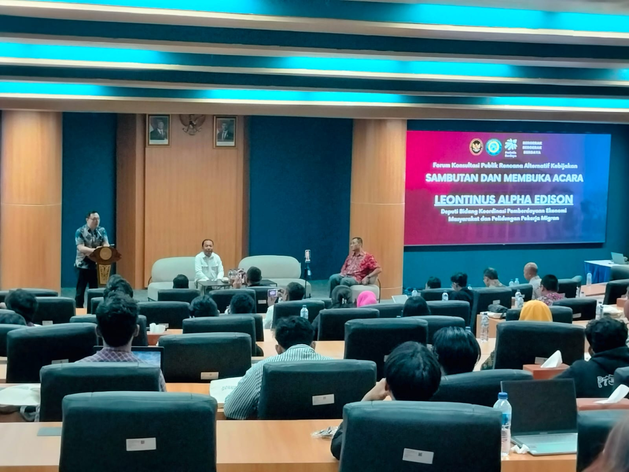 Kemenko PM Dorong Akselerasi UMKM dan SMK Go Global Lewat Model “Belanja Masalah” di Surabaya