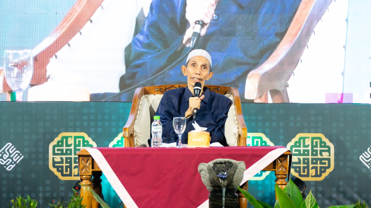 Kunci Pembuka Pintu Surga: KH. Moh. Zuhri Zaini Bongkar Tiga Golongan Pilihan dalam Kajian Riyadhus Sholihin