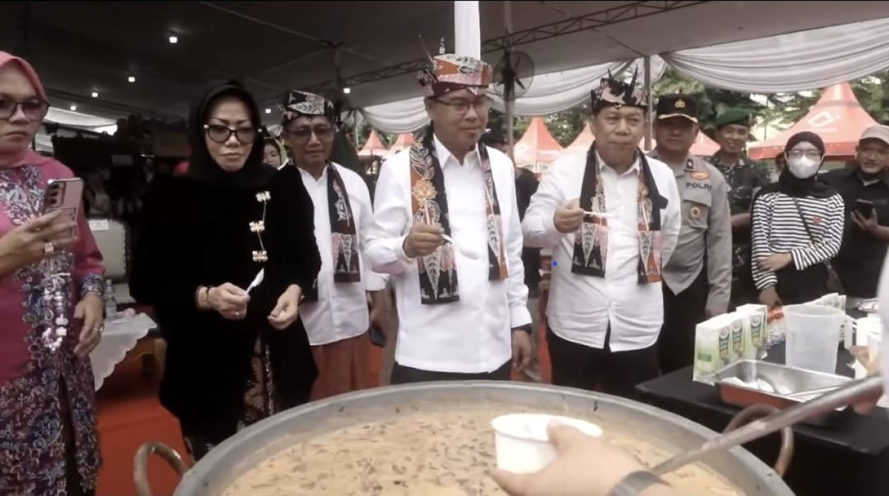 Festival Kota Lama Sidoarjo, Hadirkan Pasar Tempo Doeloe dan Makanan Petis