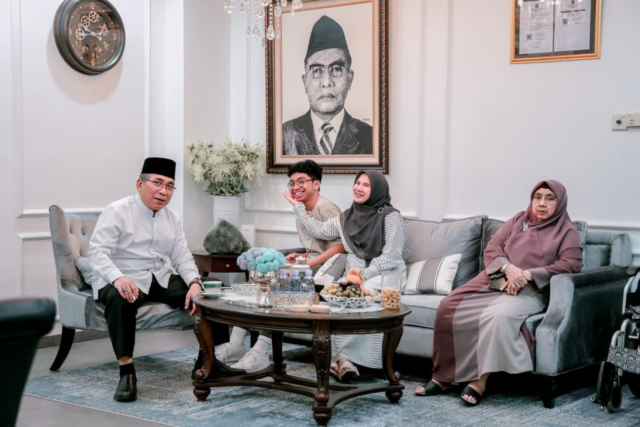 Gus Yahya: Ibu Adalah Sumber Doa dan Keikhlasan Tanpa Jeda