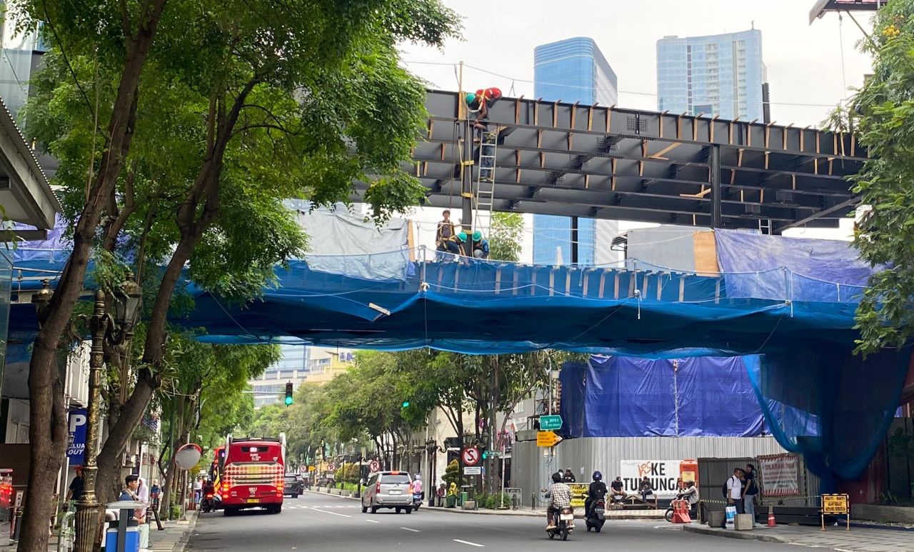 Eri JPO Jalan Tunjungan Tidak Pakai Duit APBD, Minta Segera Dituntaskan 