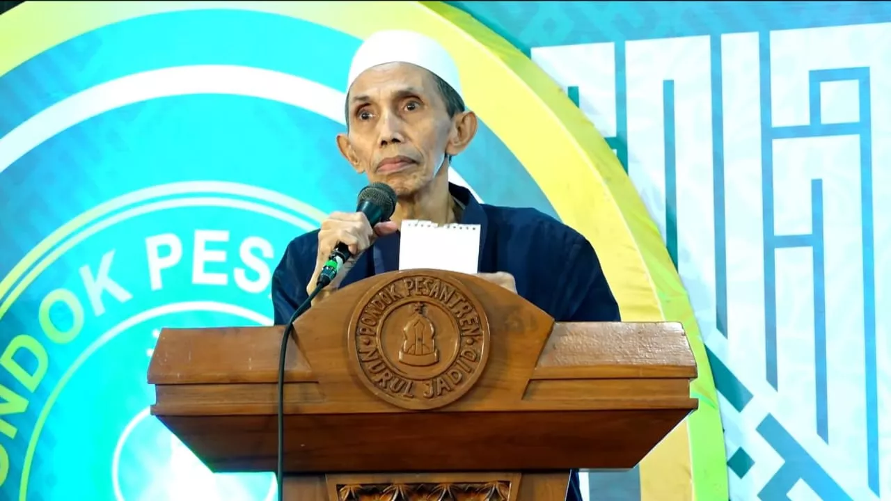 Kiai Zuhri Berharap Alumni Jaga Visi-Misi Masyayikh