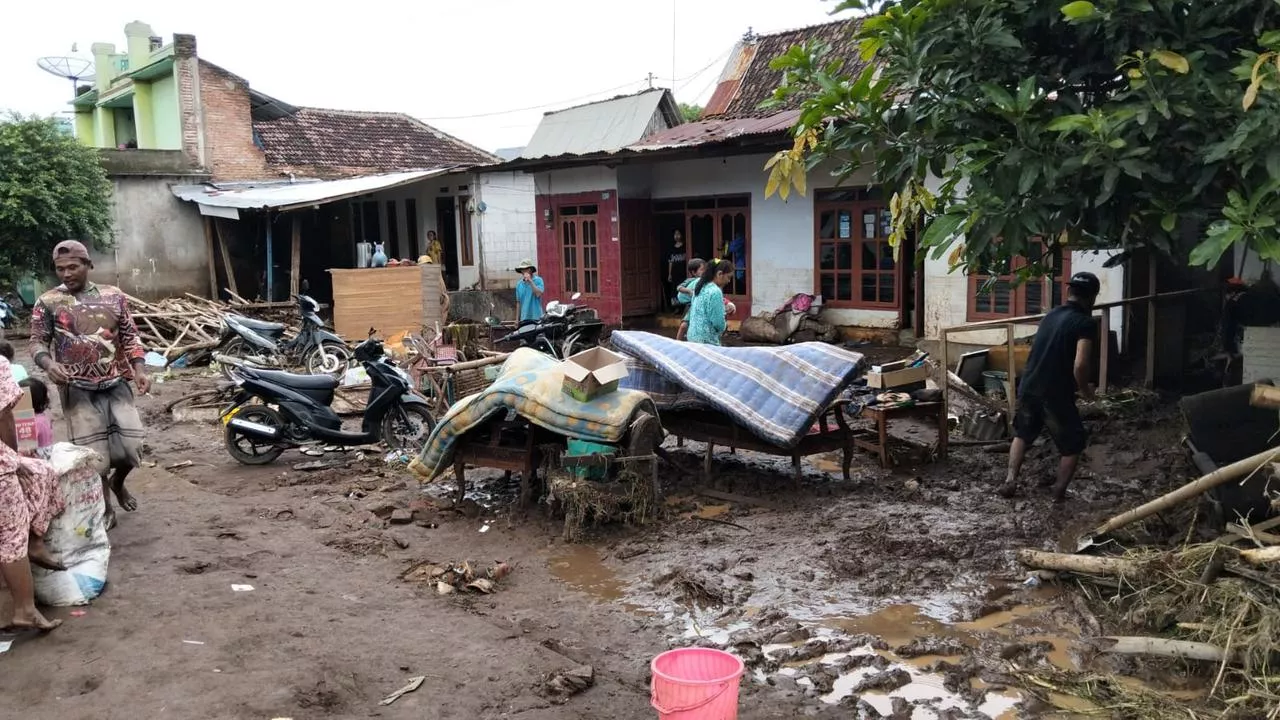 Banjir Bandang Terjang Situbondo, 6.328 Rumah Warga di Lima Kecamatan Terdampak