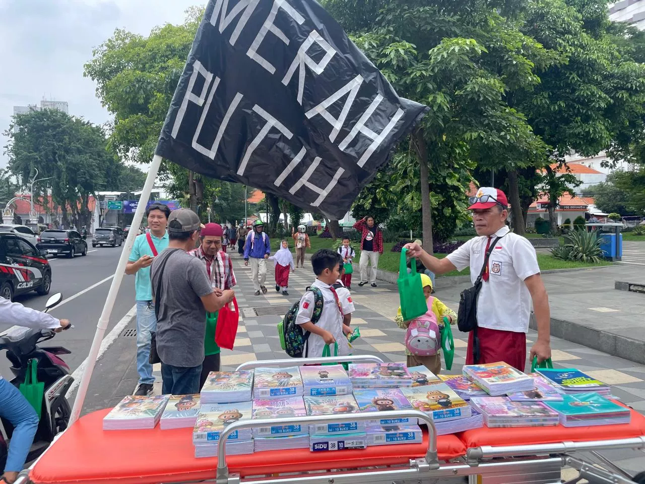 Cak Kusnan Demo Garingan 'tunggal', Prihatin Meninggalnya Siswa Ngada NTT