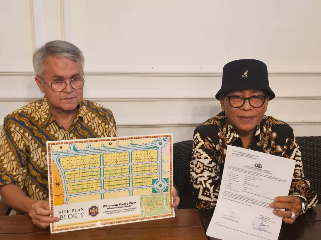 Warga Graha Family Surabaya Kembali Protes Izin Pendirian The Nook Cafe