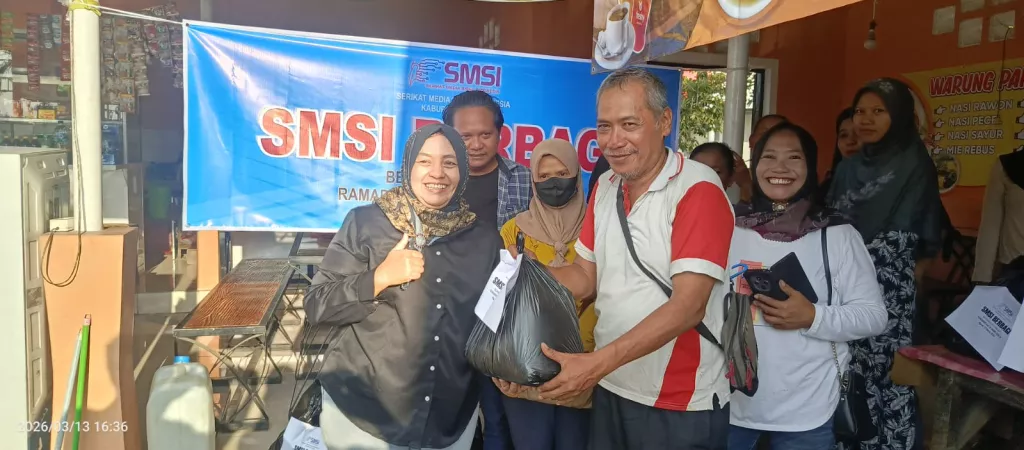 SMSI Ngawi Berbagi di Bulan Ramadhan, Salurkan Bantuan untuk Pedagang Bugar Food