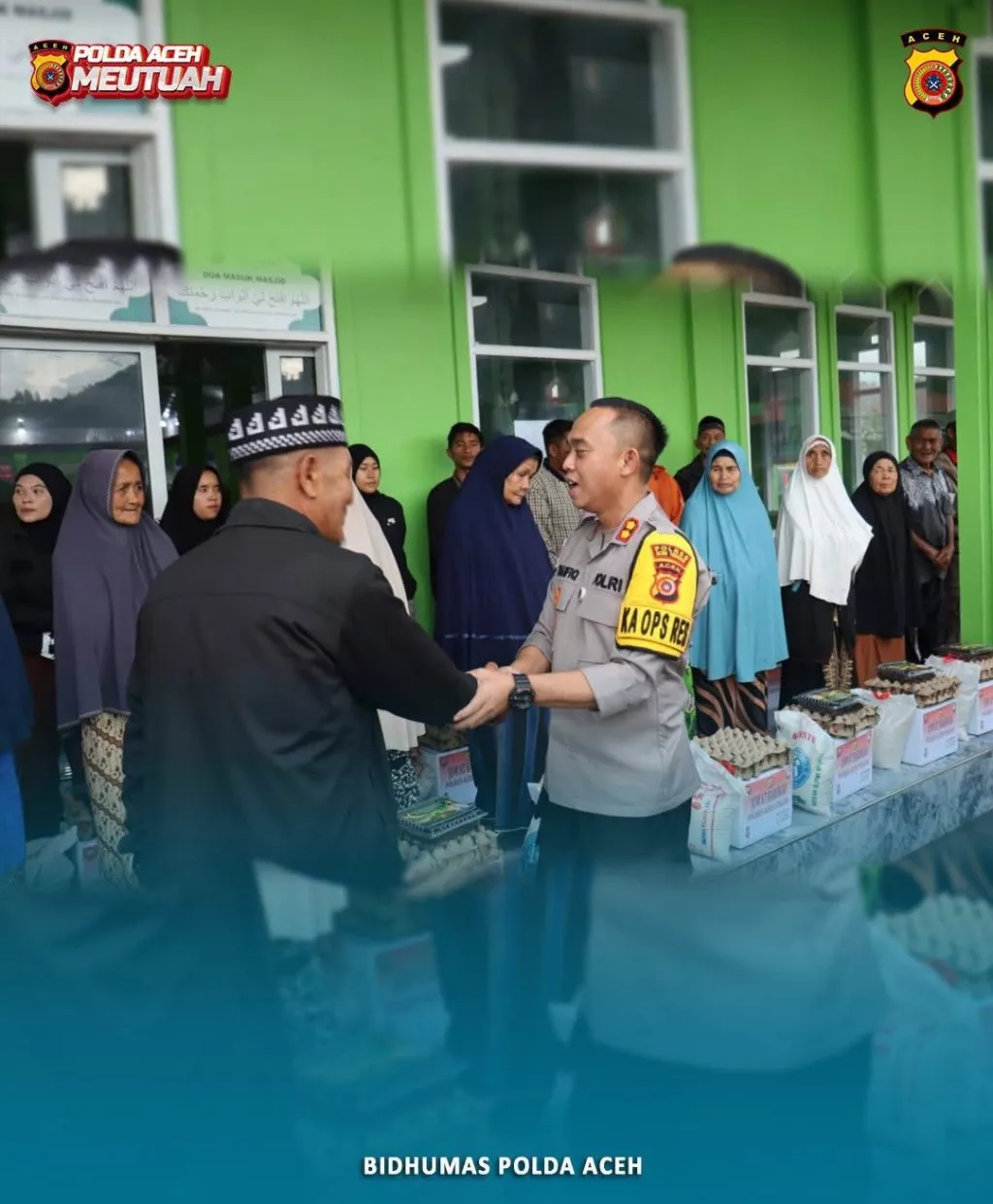 Polres Aceh Tengah Gelar Aksi Bagikan Bantuan Sembako Kepada Warga