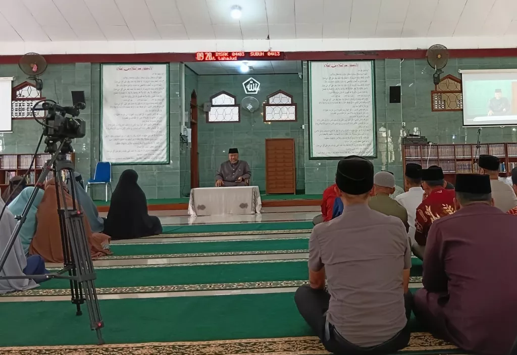 KH Thoha Yusuf Dorong Gerakan Seribu Santri KMI, Ponpes Al-Ishlah Bondowoso Siapkan Kader Dai