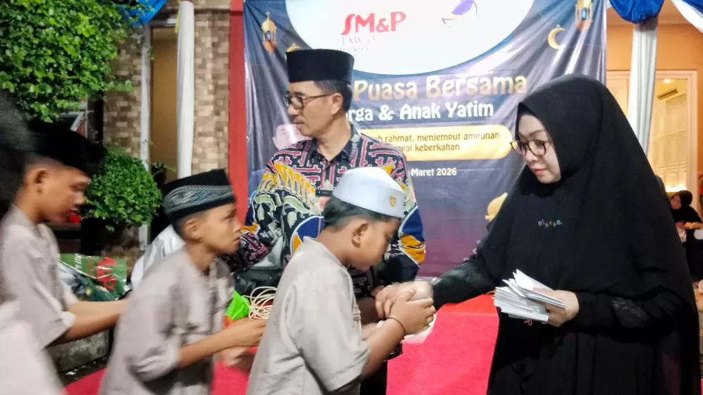 NasDem Surabaya Perkuat Silaturahmi Ramadan, Santuni Anak Yatim hingga Potong Rambut Gratis