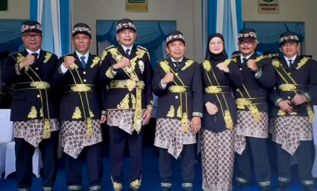 Jadi Simbol Identitas, Kota Malang Luncurkan Busana Khas