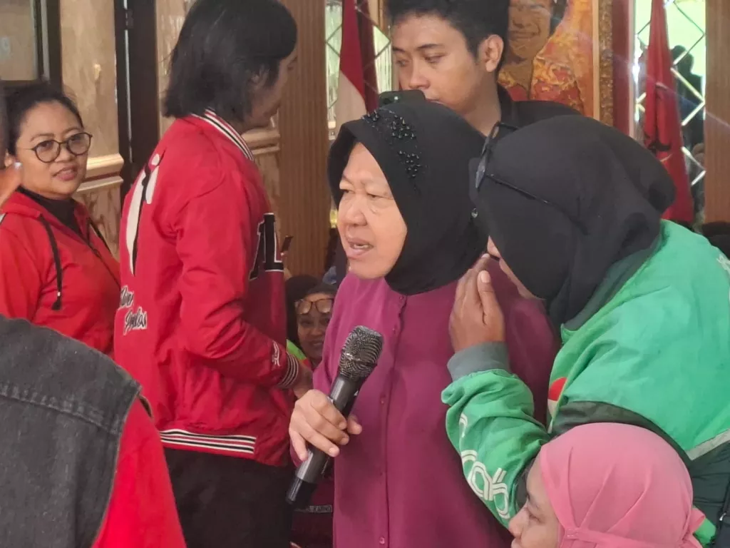 Risma Ingatkan Pemkot Surabaya Hati-hati Kelola Anggaran Termasuk Utang Daerah 