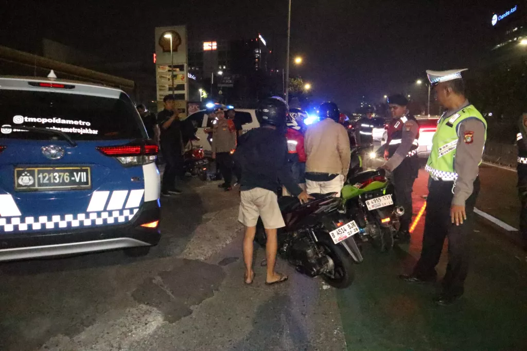44 Personel Gabungan Sisir Titik Rawan Kejahatan Jalanan di Jakarta Barat