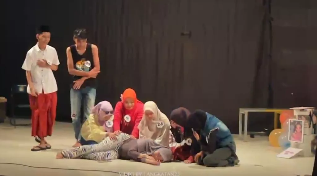 Mahasiswa TBIN UIN Madura Gelar Pentas Drama: Sarat Kritik Sosial!