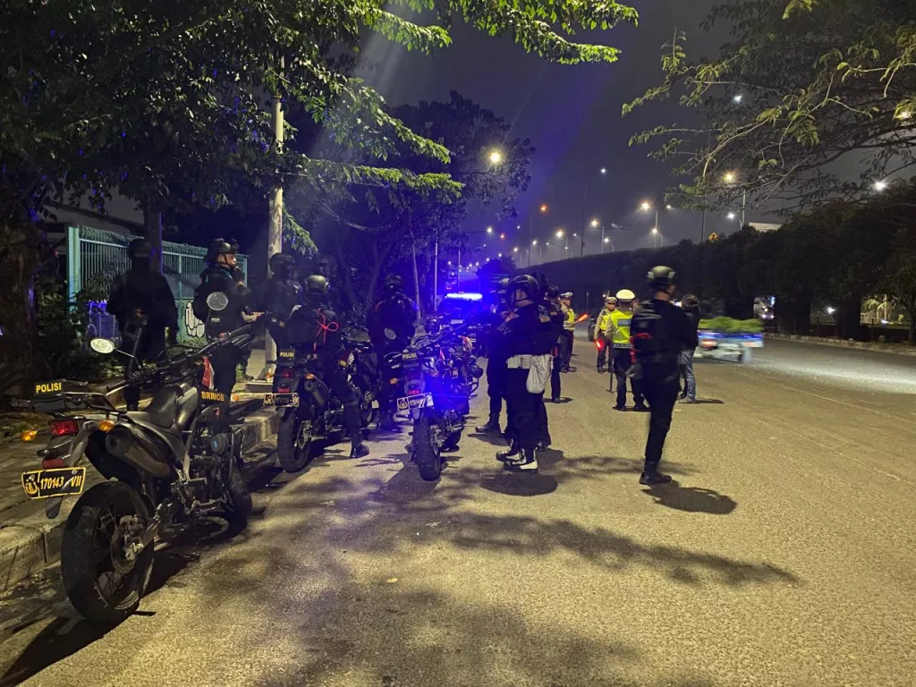 Polres Metro Jakarta Barat Intensifkan Patroli Malam, Wujudkan Rasa Aman bagi Masyarakat