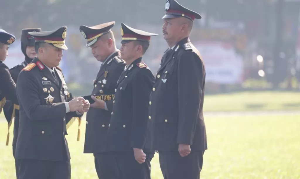 Polda Jatim Gelar Upacara Hari Bhayangkara ke-80, Teguhkan Semangat “Polri untuk Masyarakat”