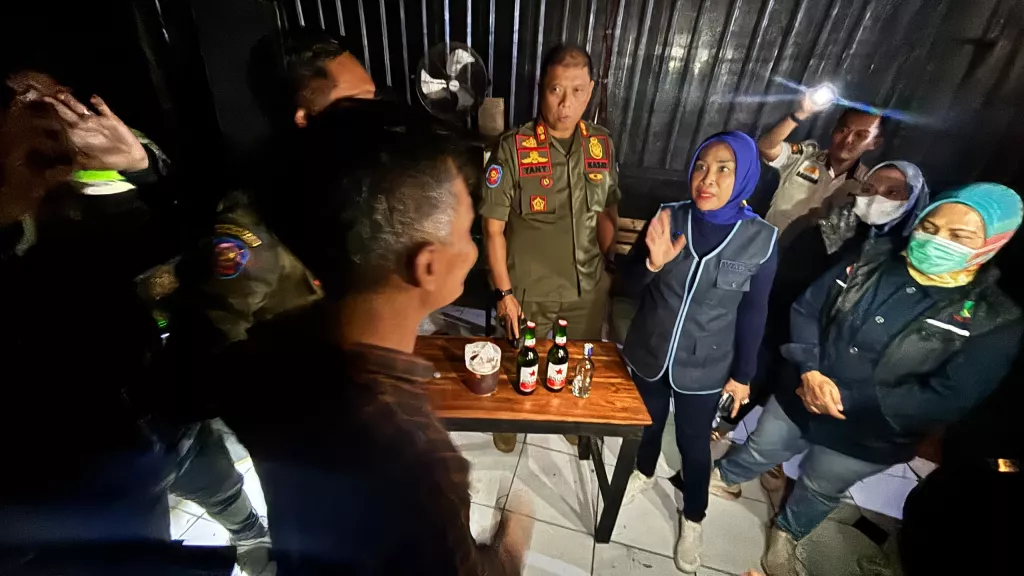 Wabup Sidoarjo Sidak Lokalisasi hingga Tempat Karaoke, Empat Wanita Diamankan dan Minta Bangunan Liar Ditertibkan
