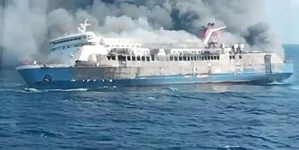 KMP Mutiara Sentosa 2 Terbakar di Perairan Sumenep, 5 Orang Tewas dan 227 Penumpang Selamat