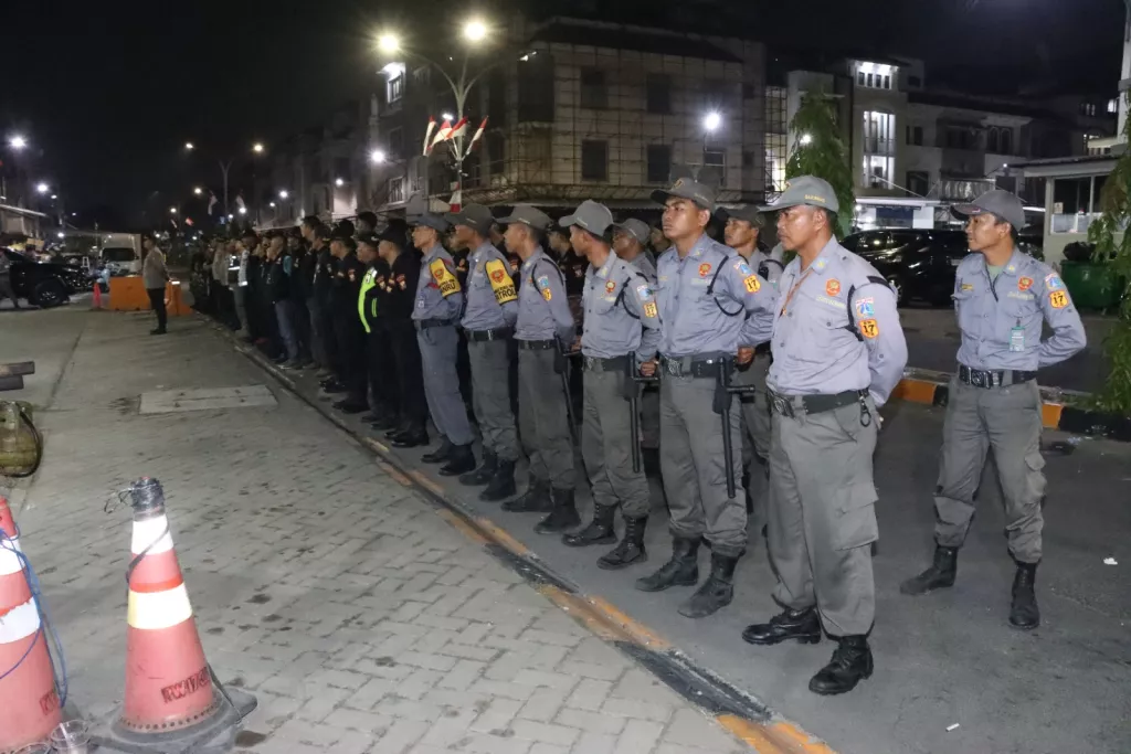 Jaga Jakarta Barat Tetap Kondusif, Kapolres Jakbar Pimpin Apel KRYD Bersama Tiga Pilar di Cengkareng
