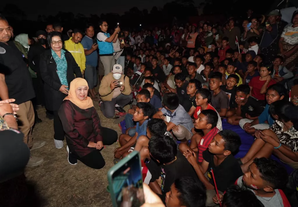 Gubernur Khofifah Dorong Trauma Healing Berkelanjutan di Lokasi Pengungsian