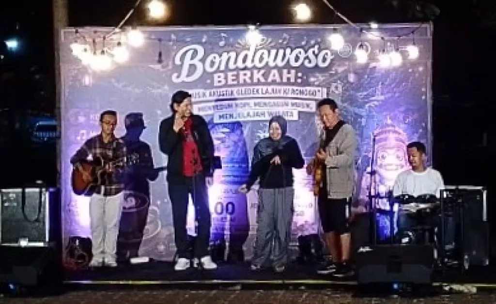 Pagelaran Musik Gledek Lajuh Hidupkan Ruang Publik Jembatan Kironggo Bondowoso