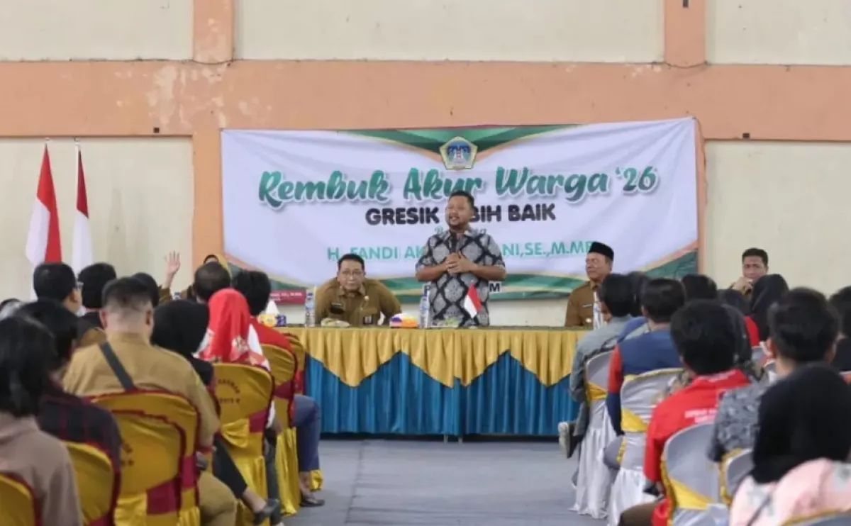 Bupati Gresik Ajak Warga Jadi Agen Perlinsos, Bisa Usulkan Bansos Lewat IKD