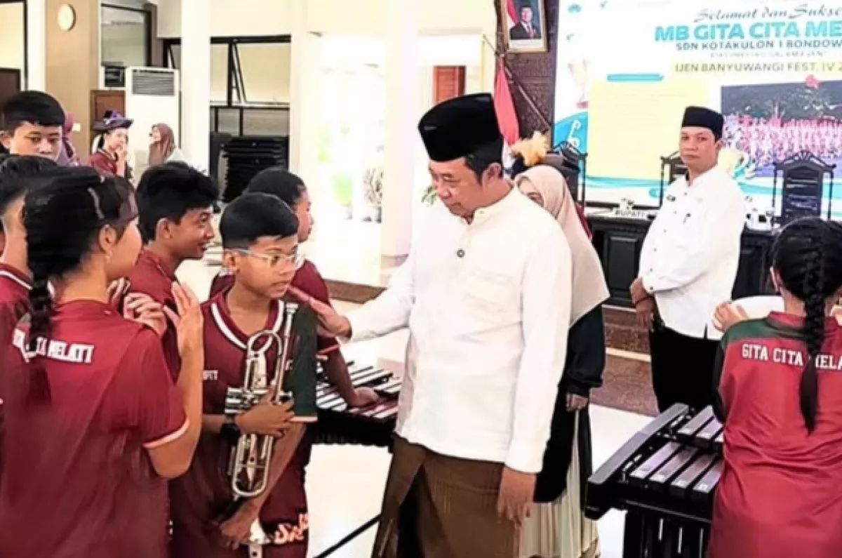 Raih 17 Prestasi di Banyuwangi, Marching Band SDN Kotakulon 1 Diapresiasi Bupati Bondowoso