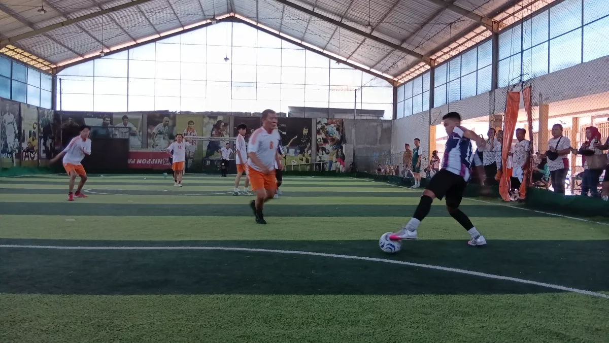 Turnamen Futsal Sambut HGN dan HUT PGRI ke-81 di Grujugan, Enam Tim Bersaing