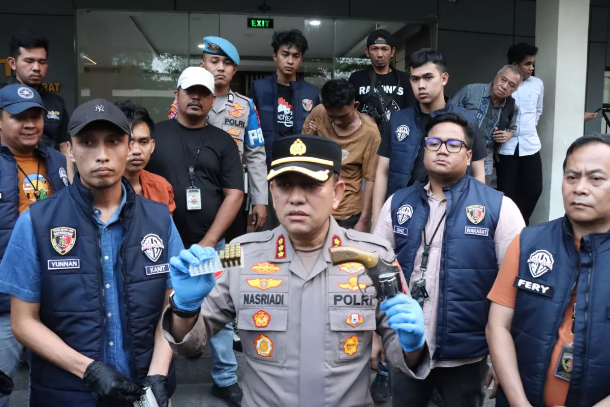 Polres Jakbar Ringkus Dua Residivis Curanmor Bersenjata Api, Diduga Beraksi di 14 TKP
