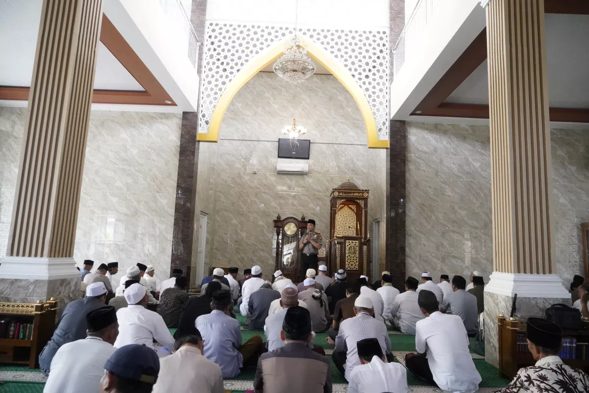  Wakapolres Jakbar Ajak Masyarakat Bersama Jaga Keamanan dan Kerukunan