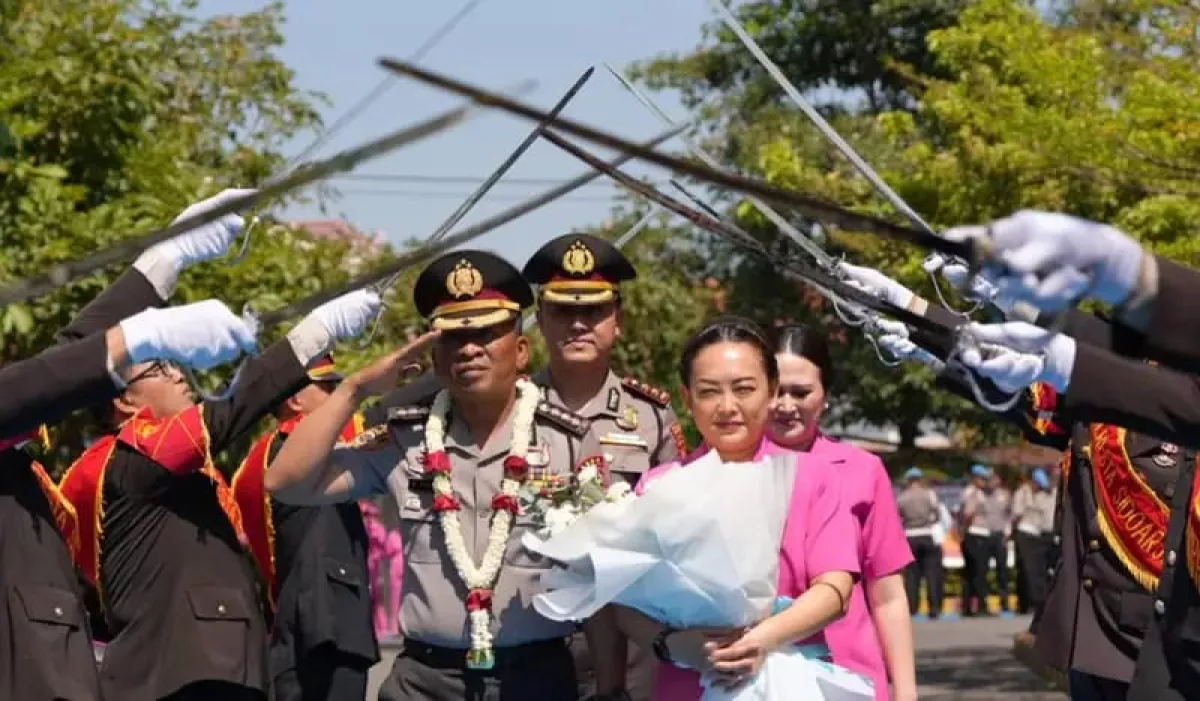 AKBP Bobby A. Condroputra Resmi Pimpin Polresta Sidoarjo, Christian Tobing Bertugas di SSDM Polri