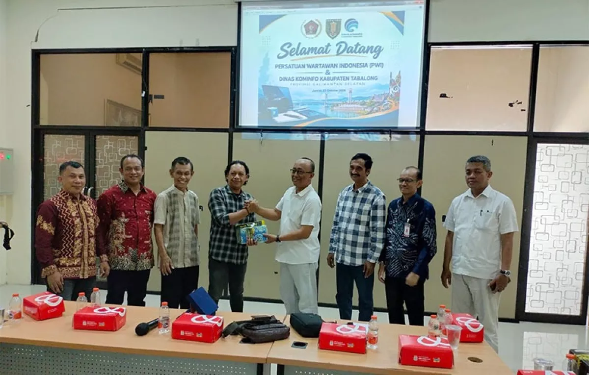Diskominfo dan PWI Tabalong ke PWI Jatim Bahas Kemitraan Pemerintah dan Independensi Pers