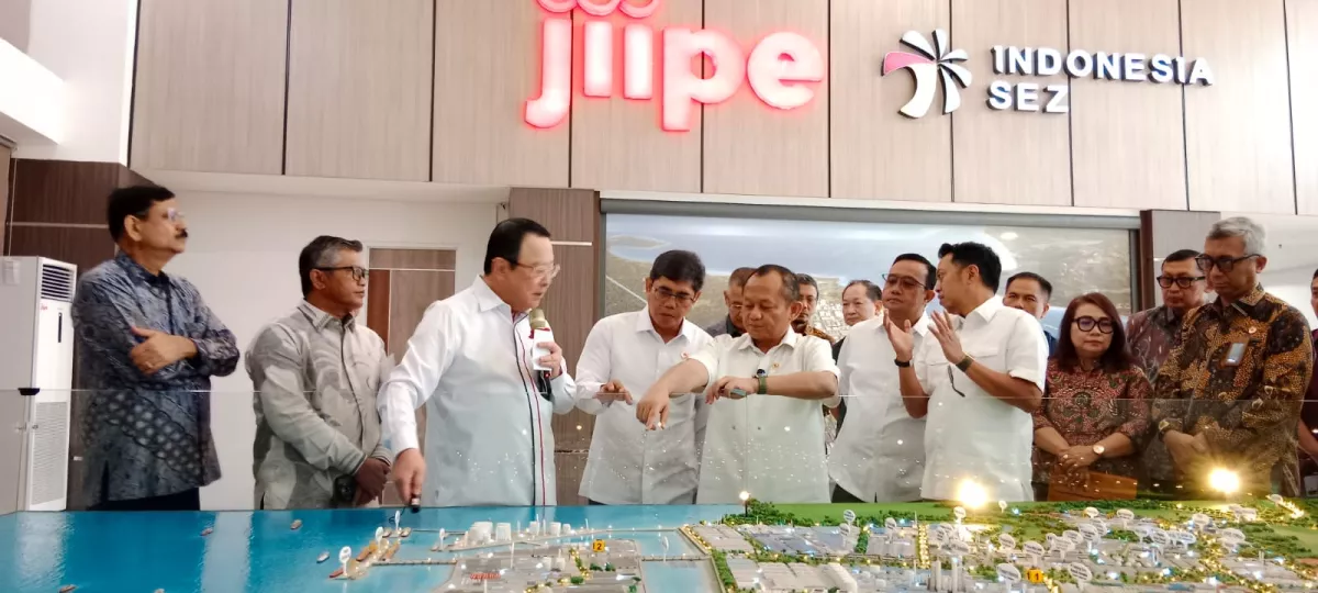 Menperin Minta JIIPE Perbanyak Pekerja Lokal Gresik