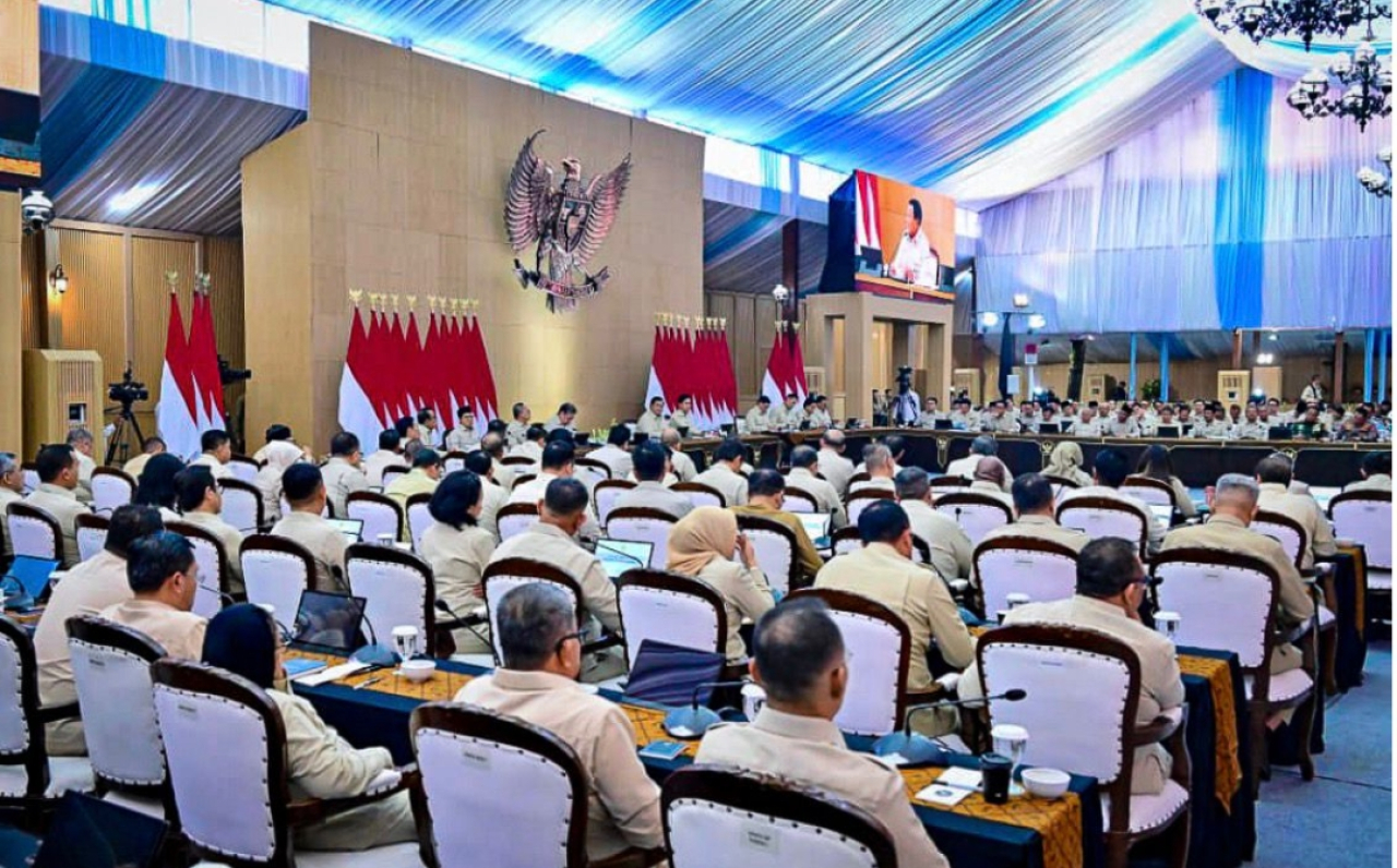 Presiden Prabowo Beri Taklimat Awal Tahun 2026 kepada Kabinet Merah Putih di Hambalang