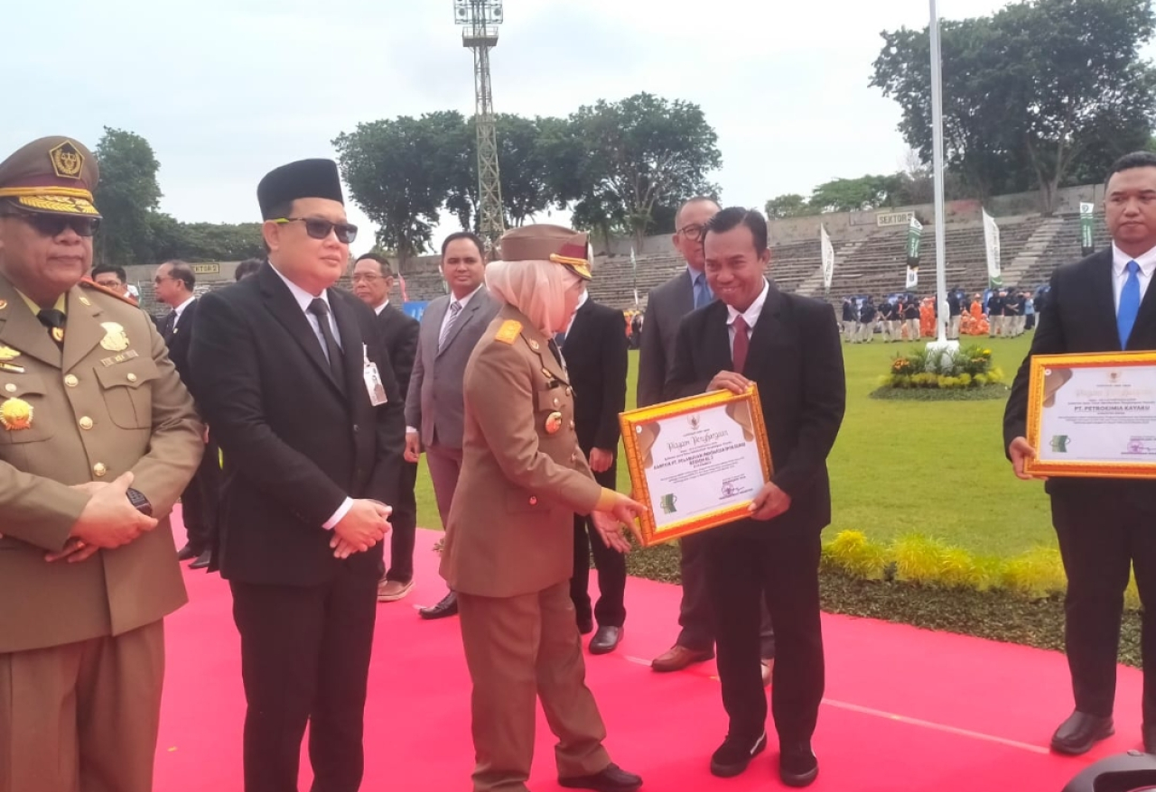 Pelabuhan Indonesia (Persero) Regional 3 kembali menorehkan prestasi di bidang keselamatan dan kesehatan kerja dengan meraih Penghargaan Zero Accident dari Gubernur Jawa Timur.