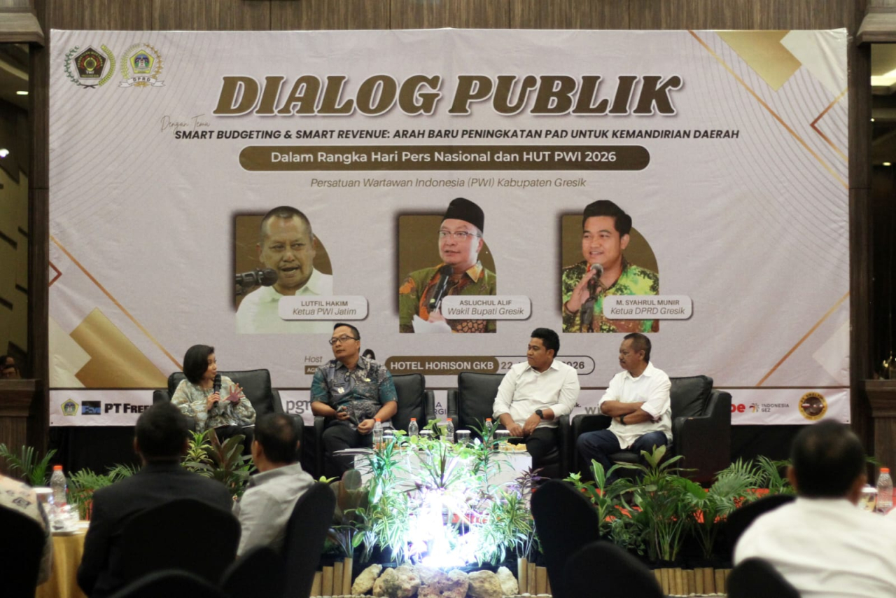 PWI - DPRD Gresik Gelar Dialog Publik Smart Budgeting dan Smart Revenue Dorong Kemandirian Daerah