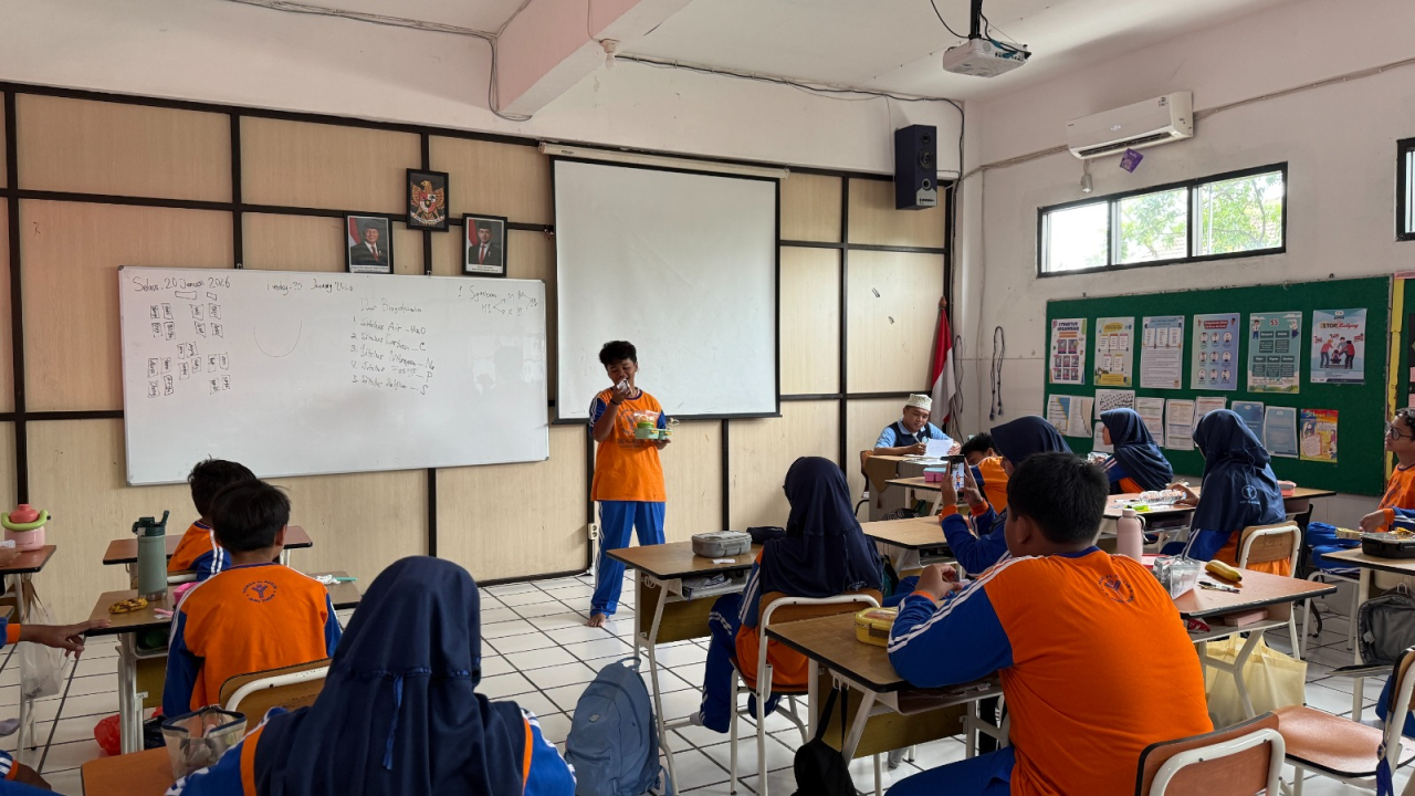 SMP Al Muslim Peringati Hari Gizi Nasional Lewat Healthy Day Bertema “Smart Eating, Strong Living”