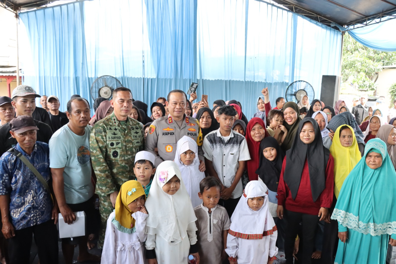Kapolda Metro Jaya Irjen pol Asep Edi Suheri mengunjungi sekolah Taman Pendidikan Al-quran (TPA) Maju Bersama yang dibuat oleh Bhabinkamtibmas Kelurahan Srengseng, Kembangan, Jakarta Barat, Ipda Agus Riyanto. (Foto humas Polresta Jakarta Barat for JatimUP