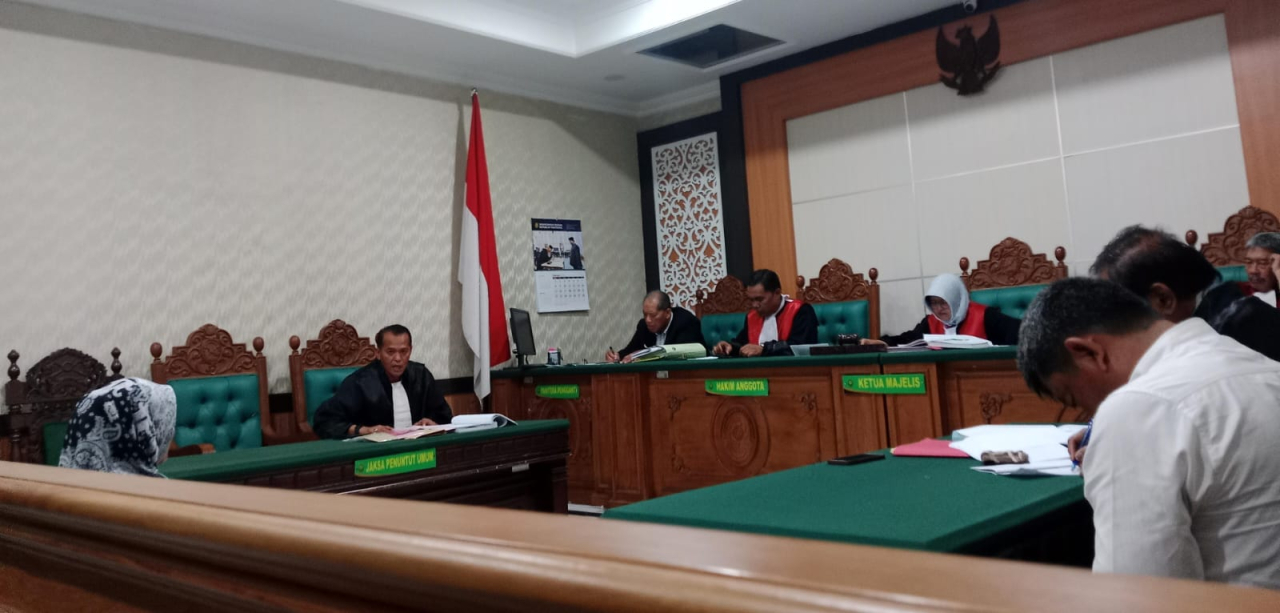 Suasana sidang