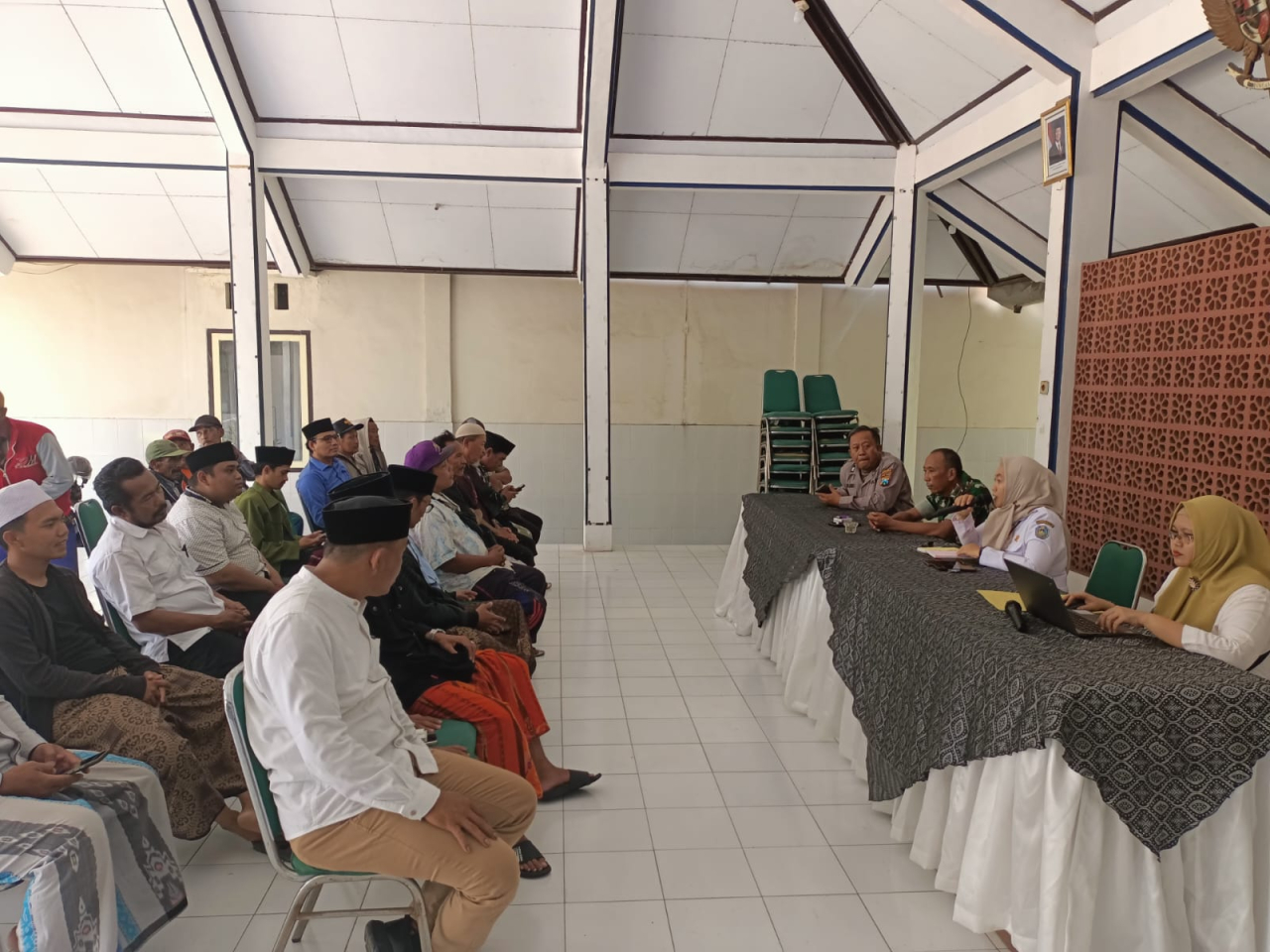 Suasana rapat pemulangan santri