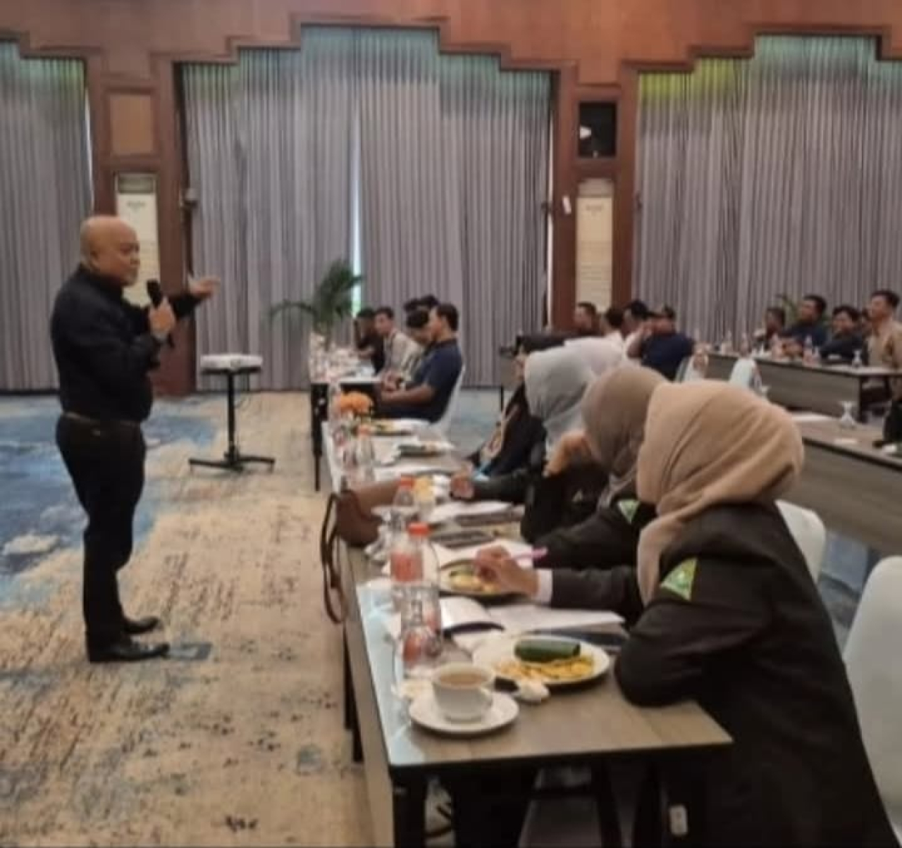 Ketika Pertumbuhan Ekonomi Tidak Pernah Masuk Kelas