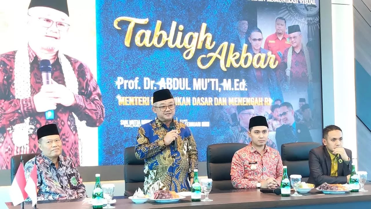 Mendikdasmen Abdul Mu’ti Resmikan Gedung DKV SMK Mutia Ngoro, Dorong Lulusan Siap Kerja dan Wirausaha