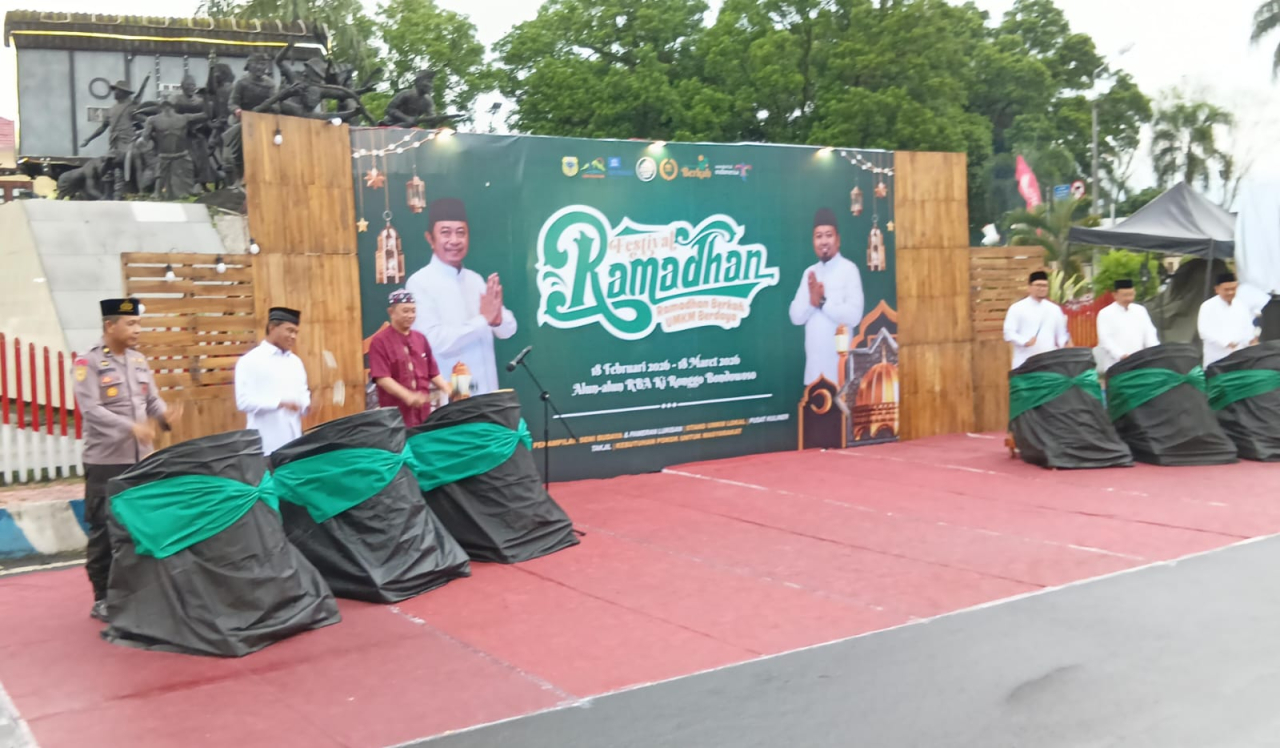 Bupati Bondowoso Resmi Buka Festival Ramadhan 2026, Dorong Ekonomi Rakyat dan Pelestarian Budaya