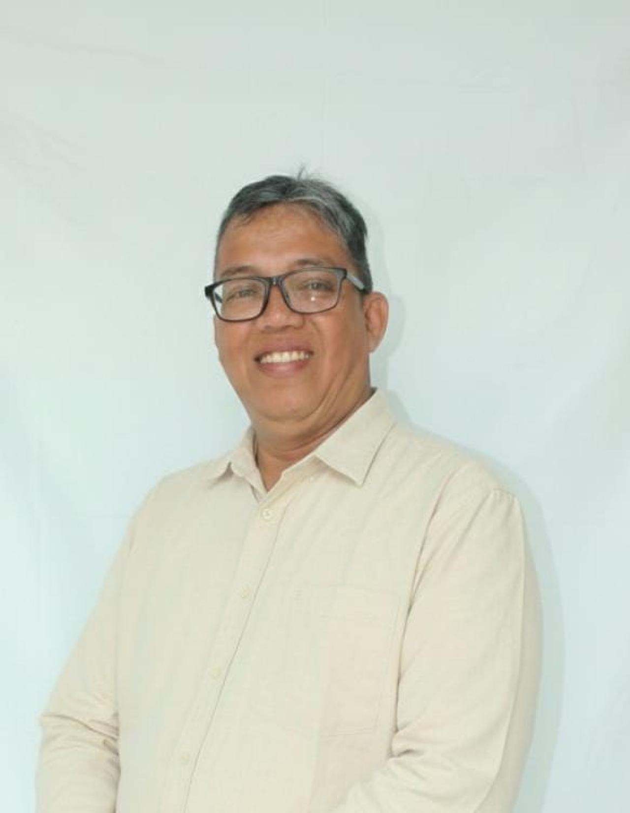 Hijrah Saputra   Pengamat Sosial dan Alumnus S3 Universitas Jember