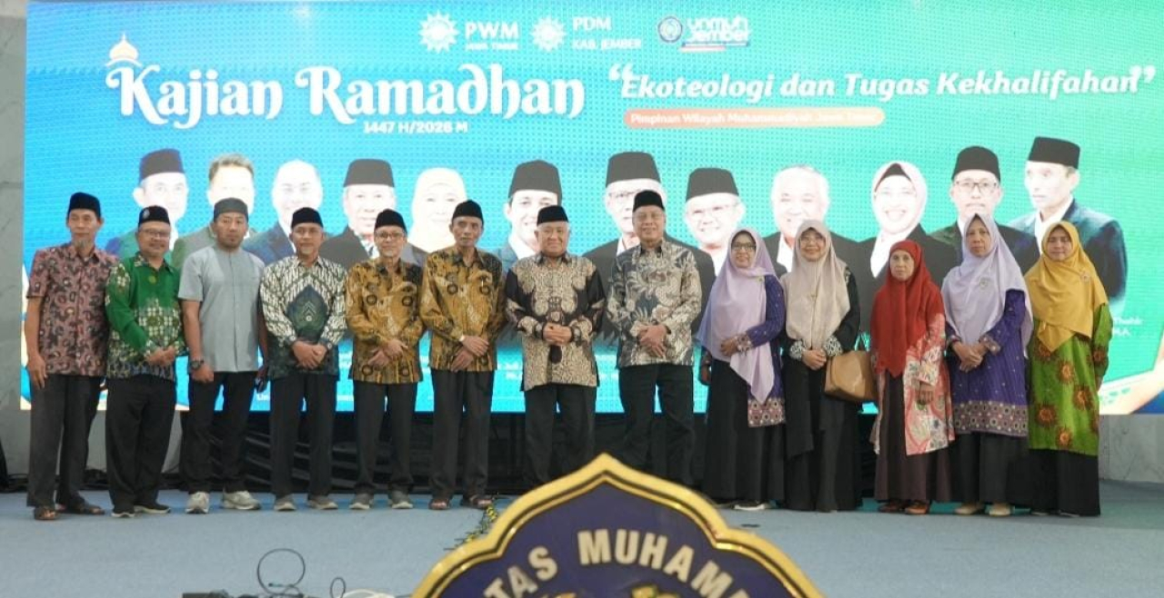 Berkah Melimpah di Unmuh Jember, PWM Jatim Bagikan 11 Paket Umrah pada Kajian Ramadan 1447 H