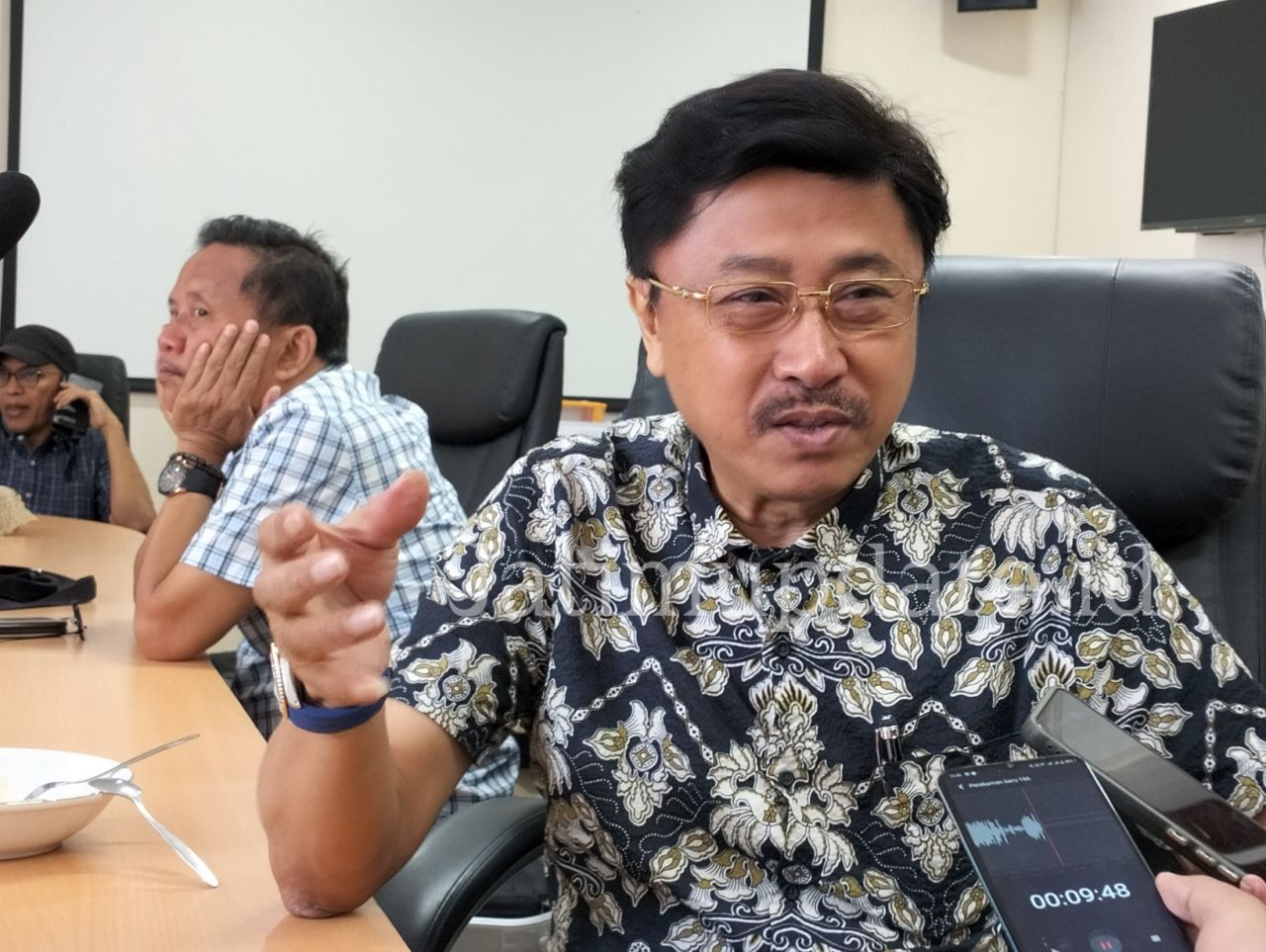 Pansus Limbah Domestik Usul Box Culvert Berlubang dan Penampungan Air di Perumahan